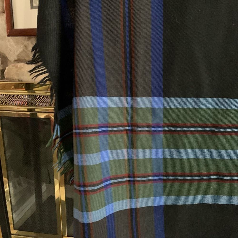 Navy plaid wrap. - Picture 4 of 7